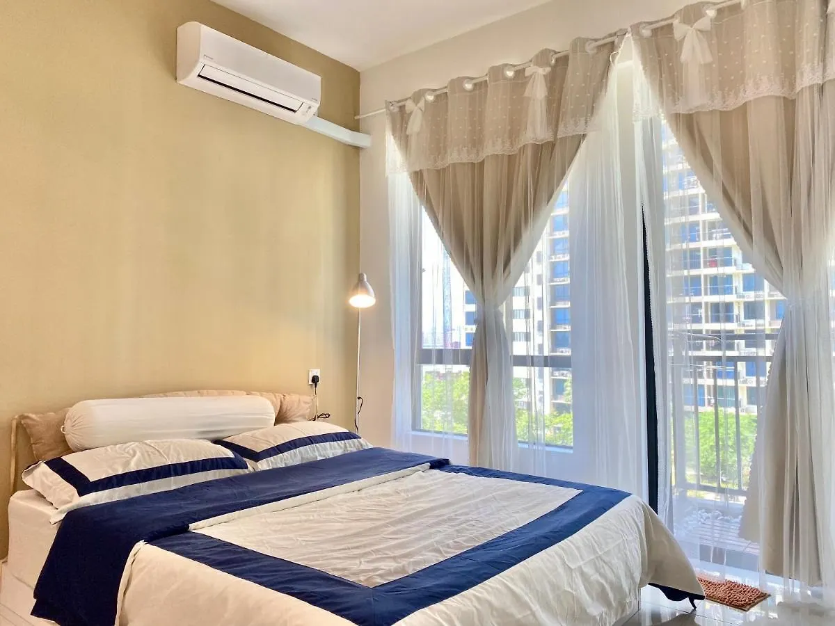 1-2Pax Cozystudio,Central Park Jb Townciq, Free Netflix,Wi-Fi,Youtube Johor Bahru 0*,  Malaysia