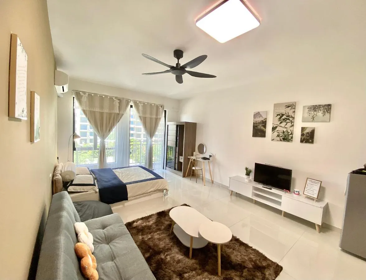 1-2Pax Cozystudio,Central Park Jb Townciq, Free Netflix,Wi-Fi,Youtube Johor Bahru 0*,  Malaysia
